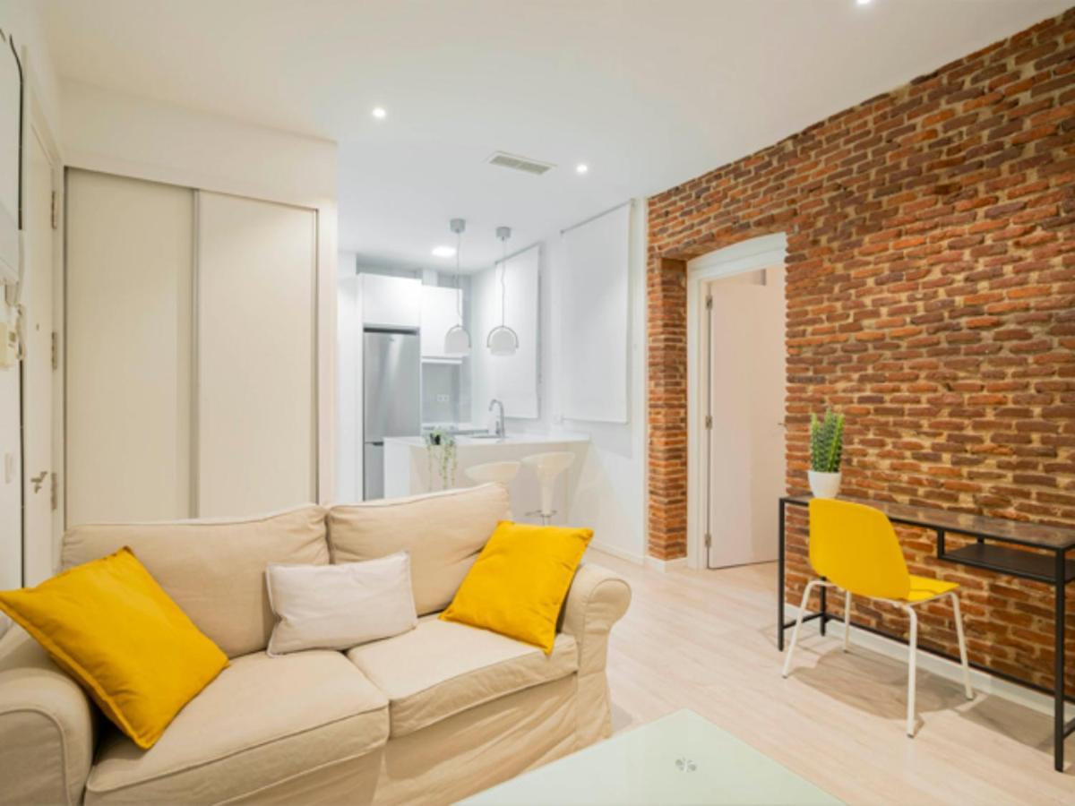 2 Bedroom Flat In La Latina-Carn Madrid Exterior photo