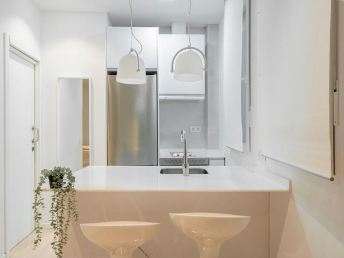 2 Bedroom Flat In La Latina-Carn Madrid Exterior photo