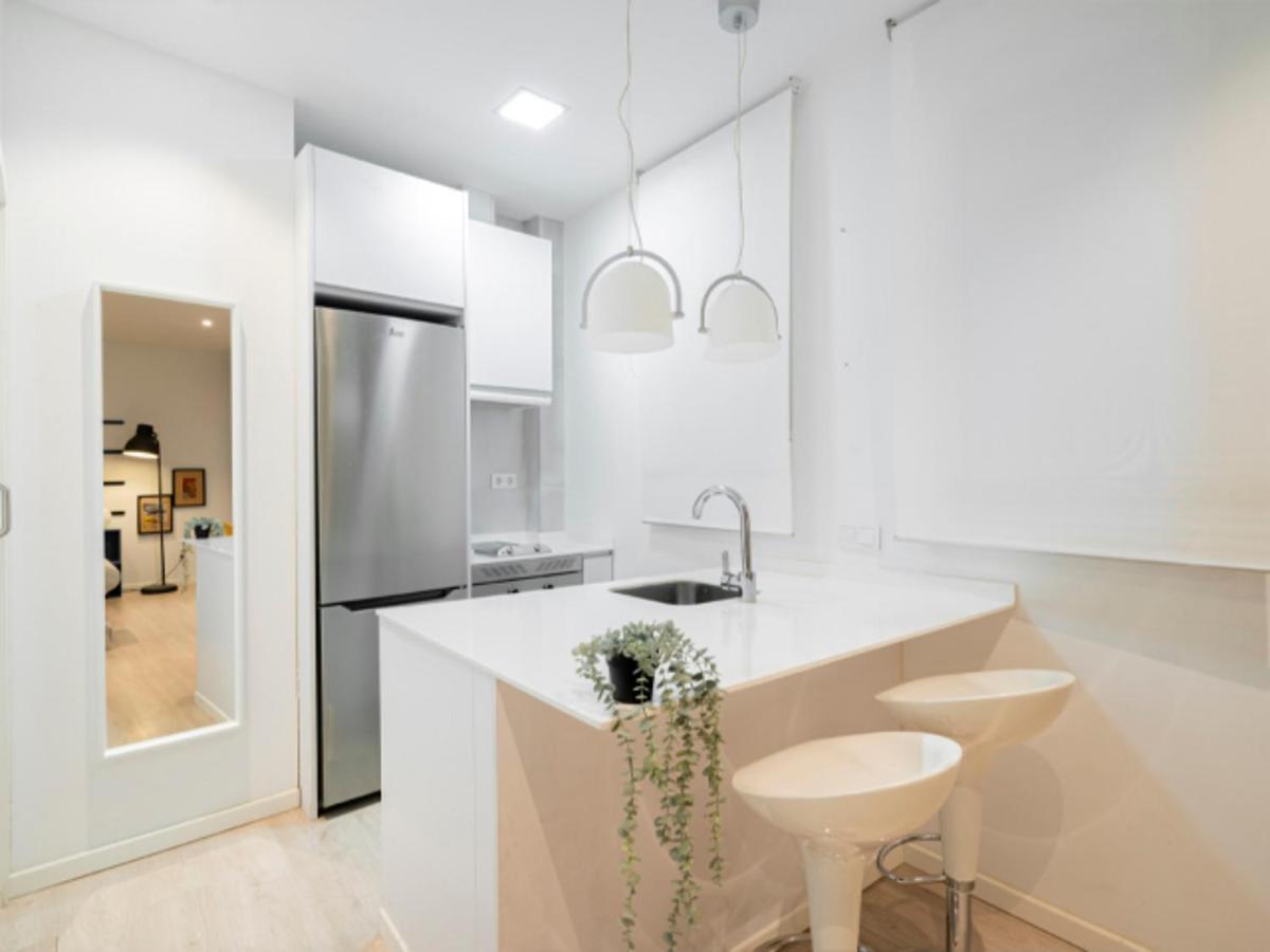 2 Bedroom Flat In La Latina-Carn Madrid Exterior photo