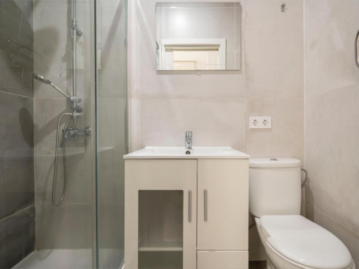 2 Bedroom Flat In La Latina-Carn Madrid Exterior photo